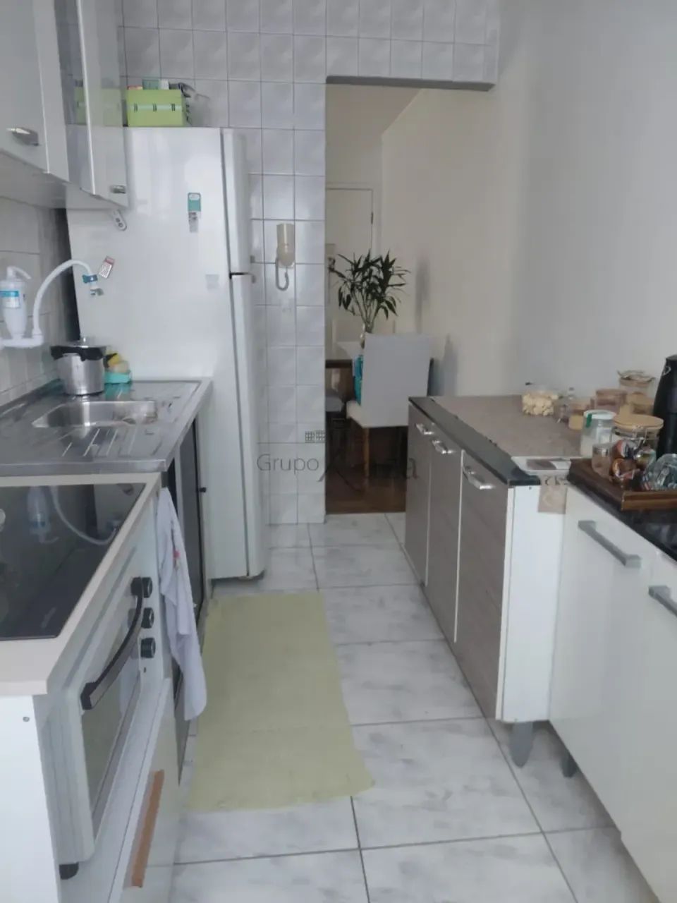 Imóvel para aluguel tem 52 metros quadrados com 2 quartos
