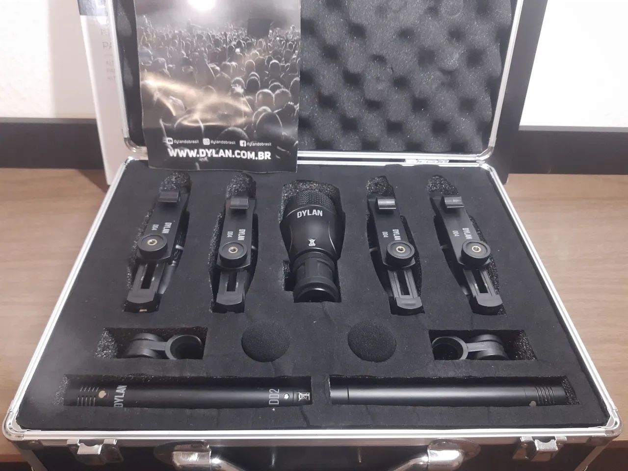 Kit De Microfones Para Bateria Dylan DD7 7 Peças Com Hard Case