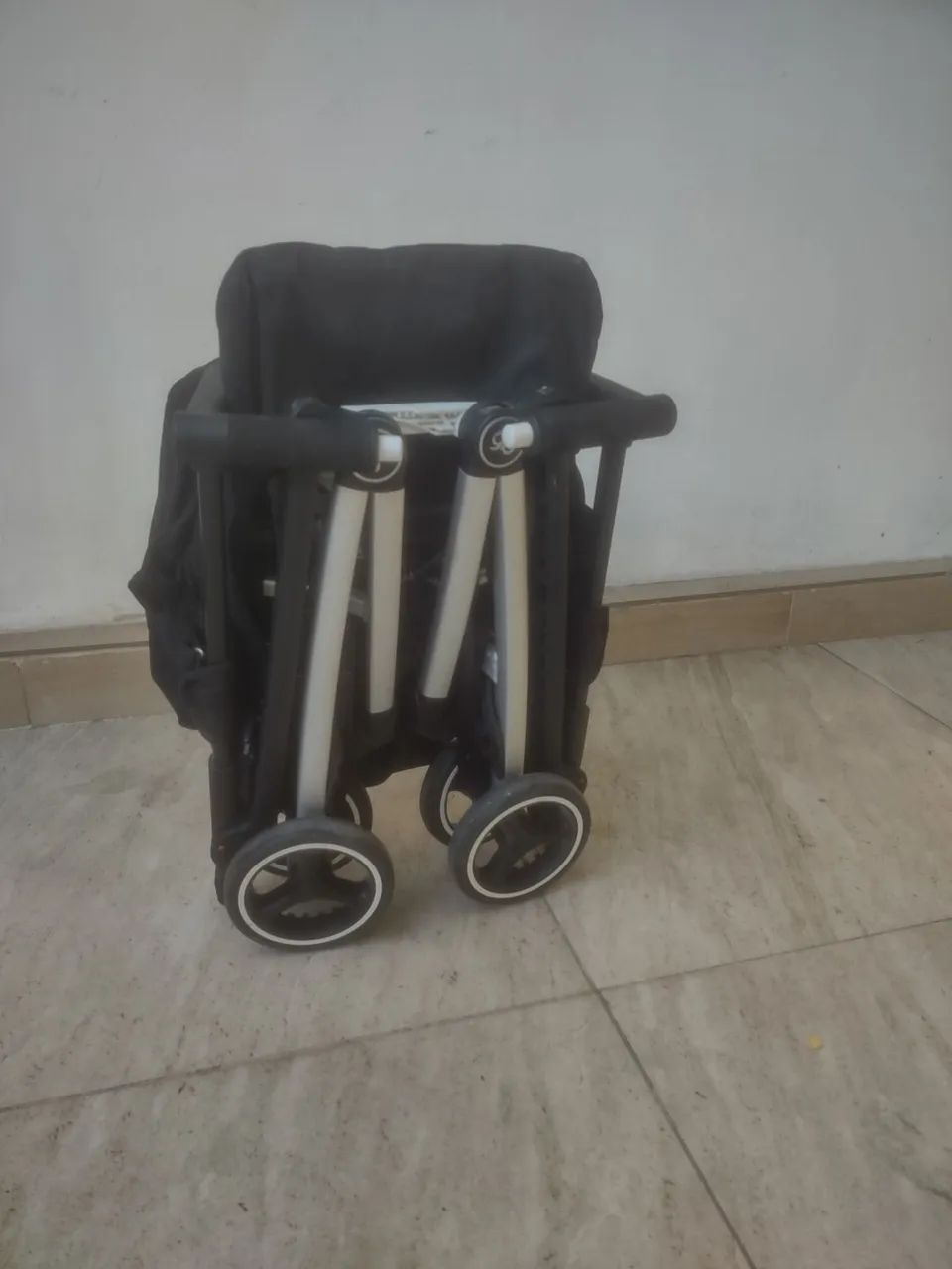 Carrinho de bebê gb  - Foto 4