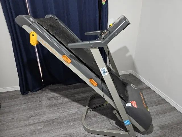 Esteira Elétrica Athletic Advanced 520EE