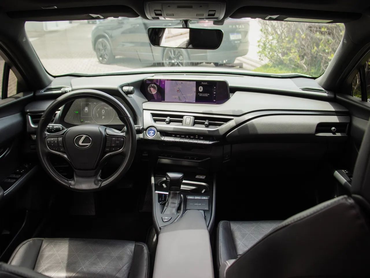 Lexus UX-250h Luxury 2.0 16V Aut.(hybrid), foto 8 de 18