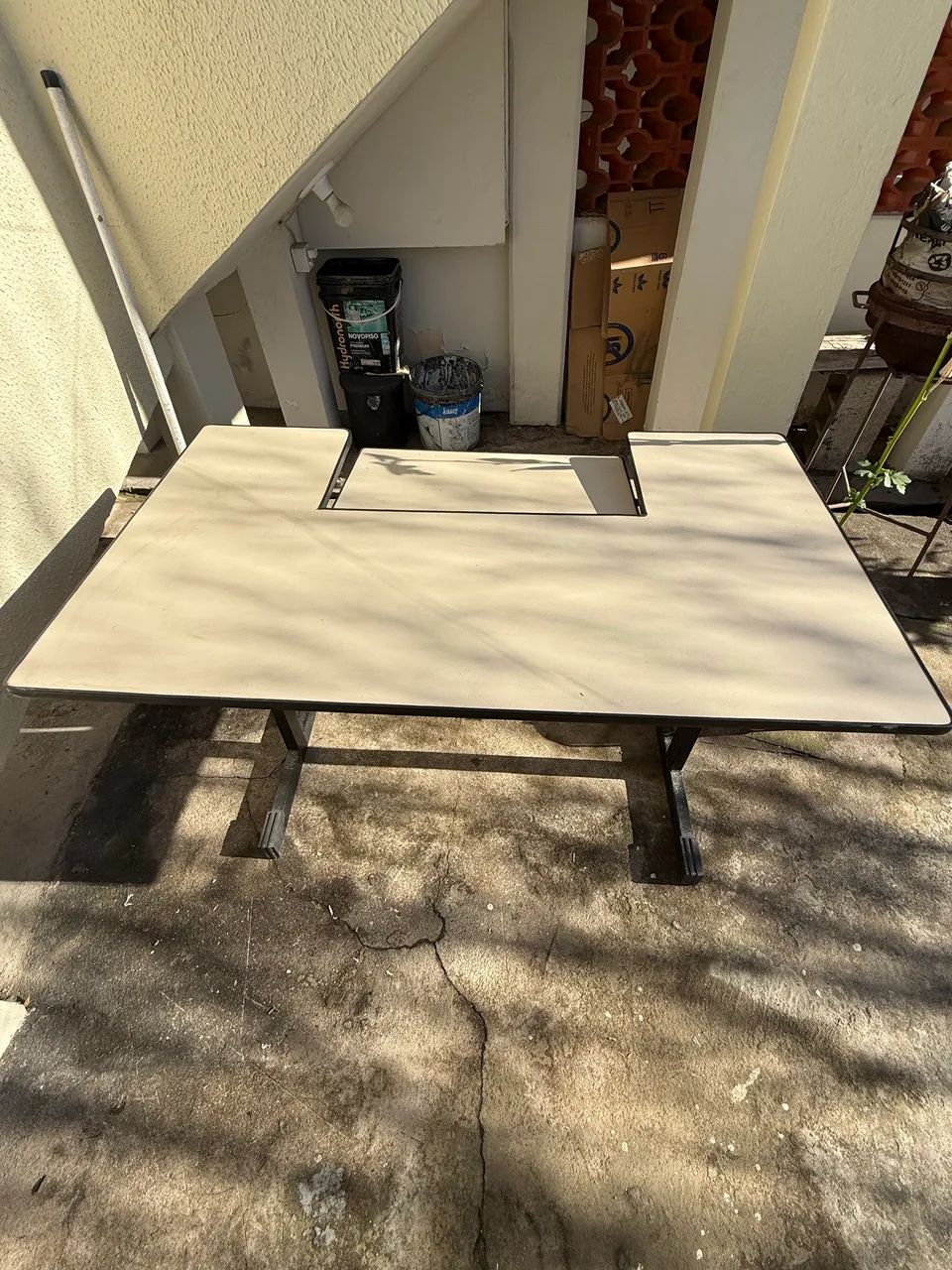 Mesa de computador usada 