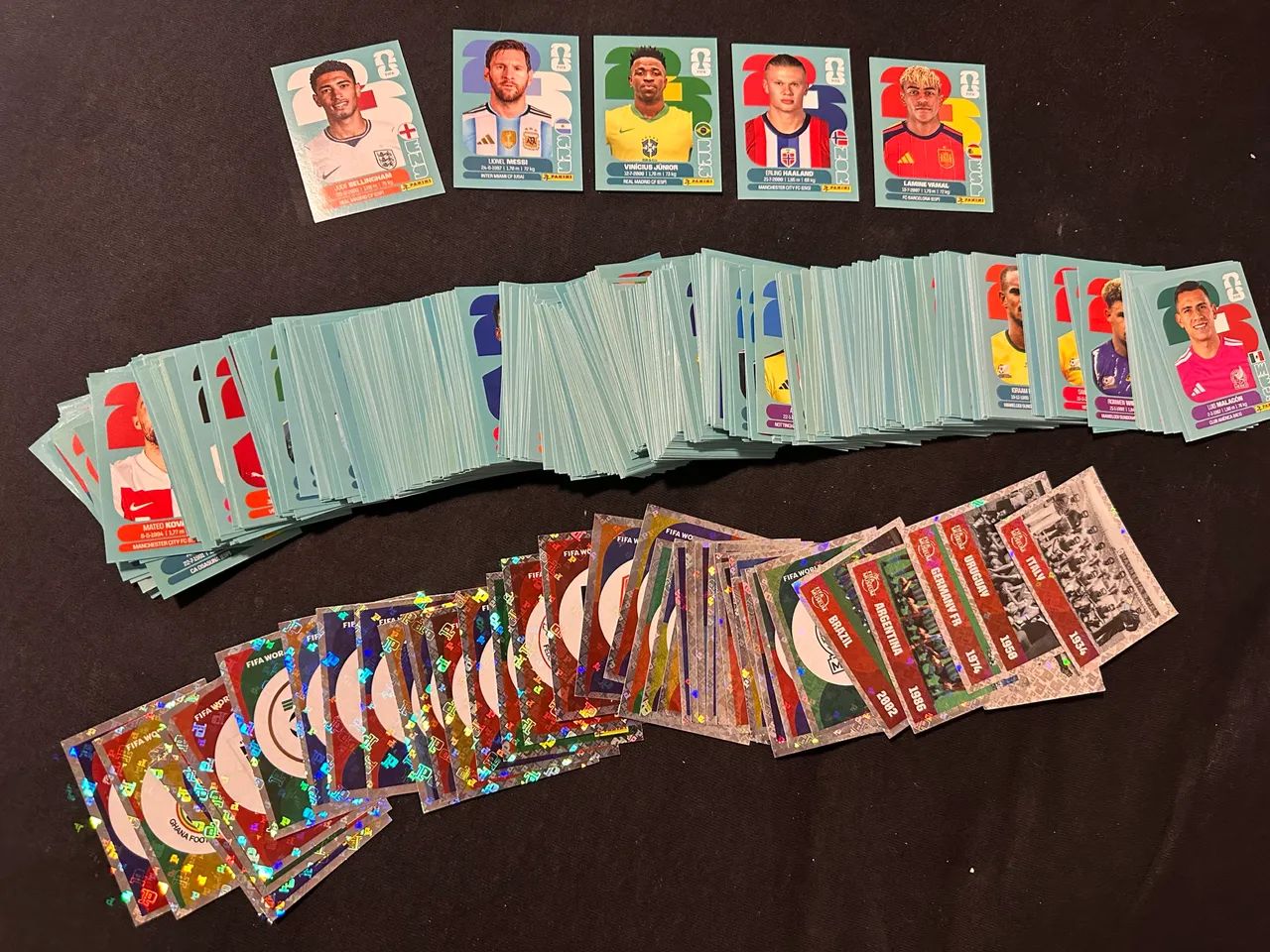 400 figurinhas Copa sem repetições 