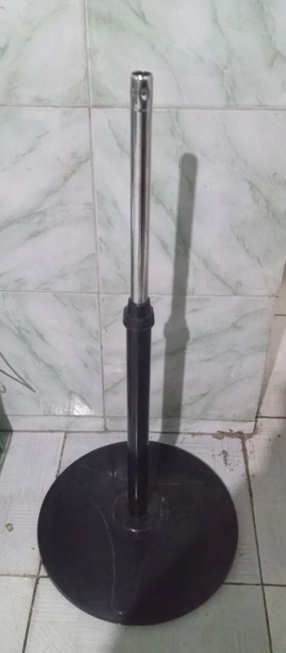 Base e  suporte para ventilador de coluna