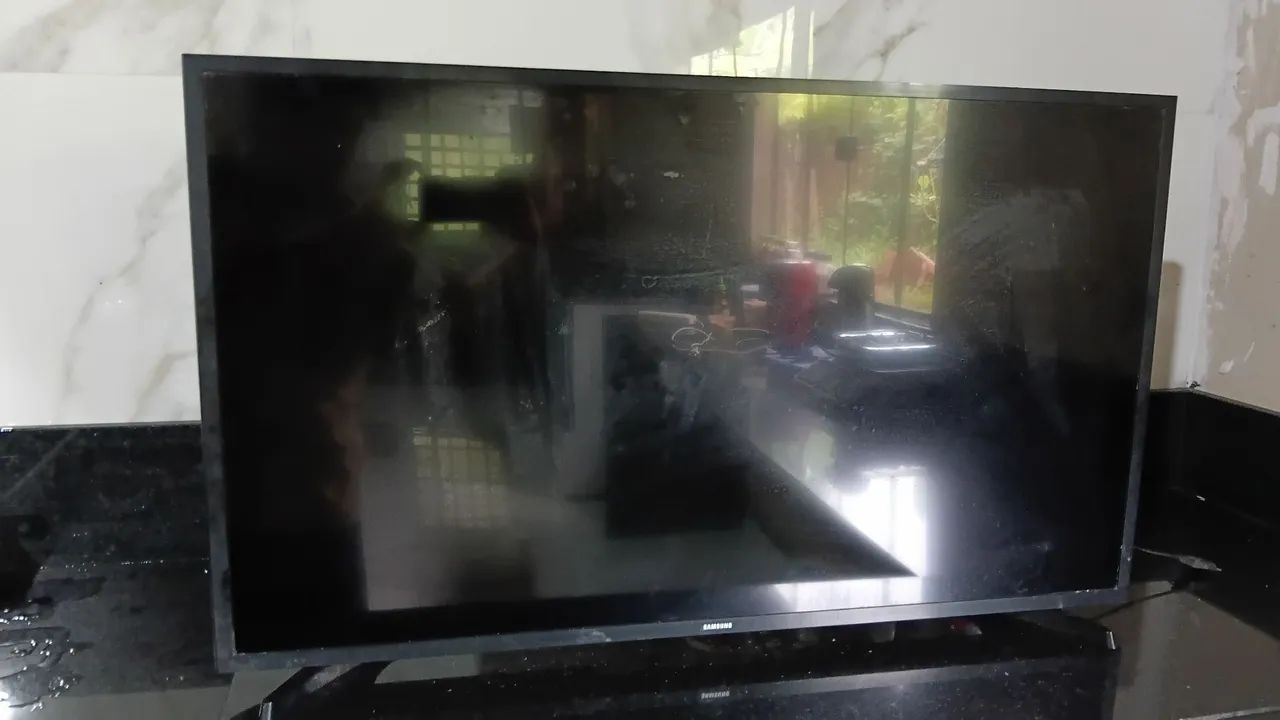 tv smart samsung 43  polegadas display quebrado