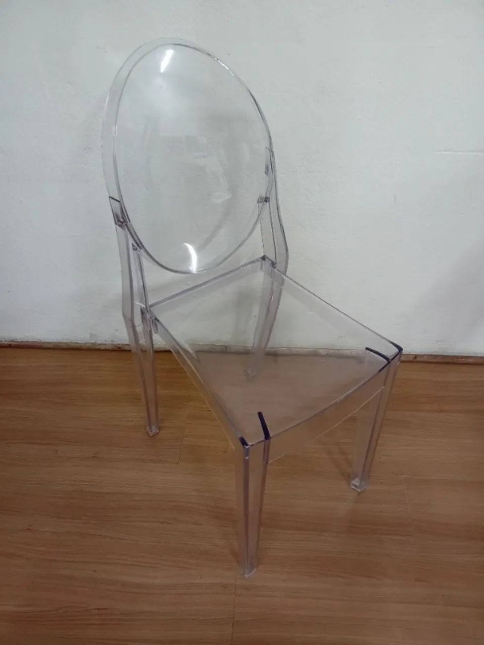 Cadeira Design Victoria Ghost Fixa Acrílico Transparente