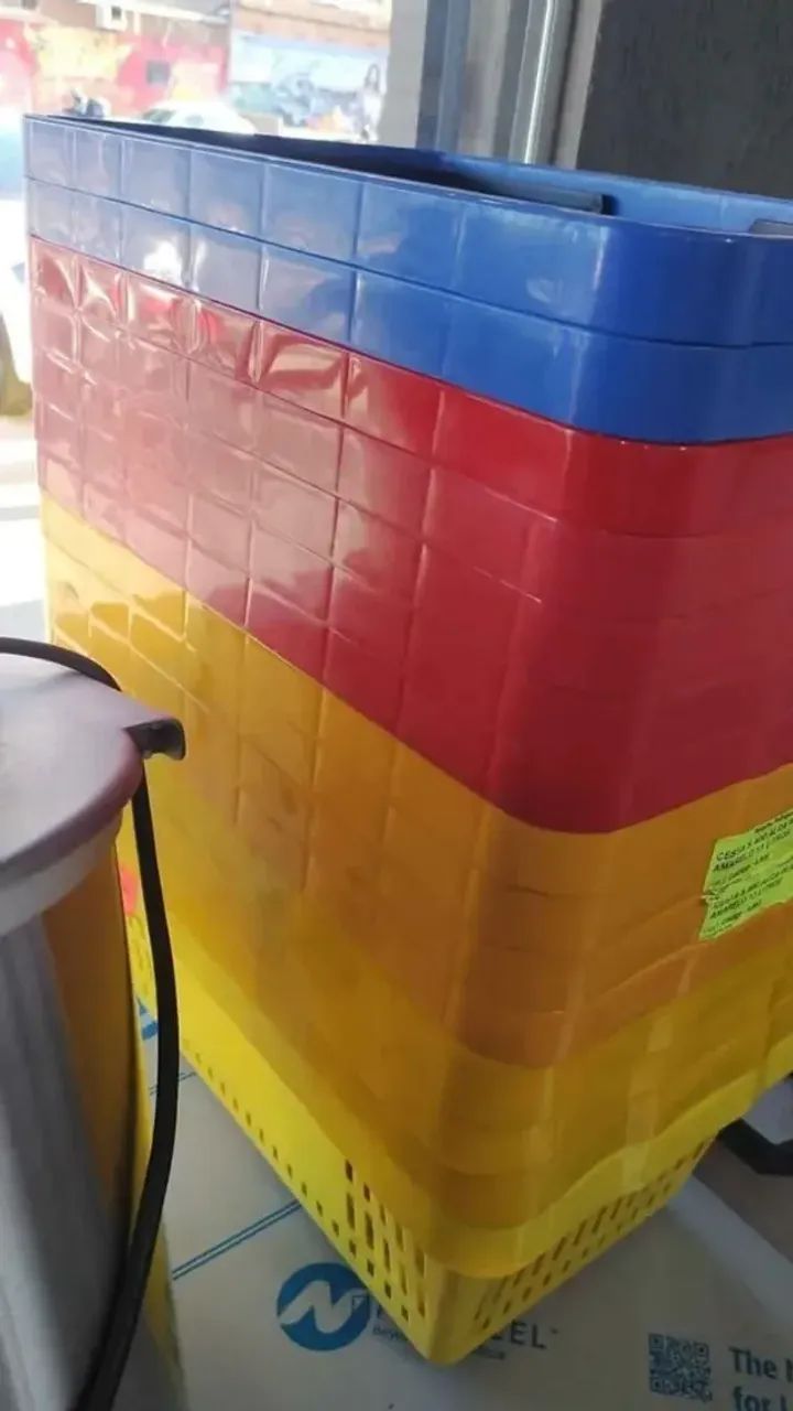 CESTOS PARA COMÉRCIO 13L - DIVERSAS CORES NOVOS