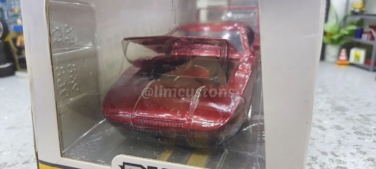 Jada toys 1:24 - Dodge Daytona Cereja  - Foto 4