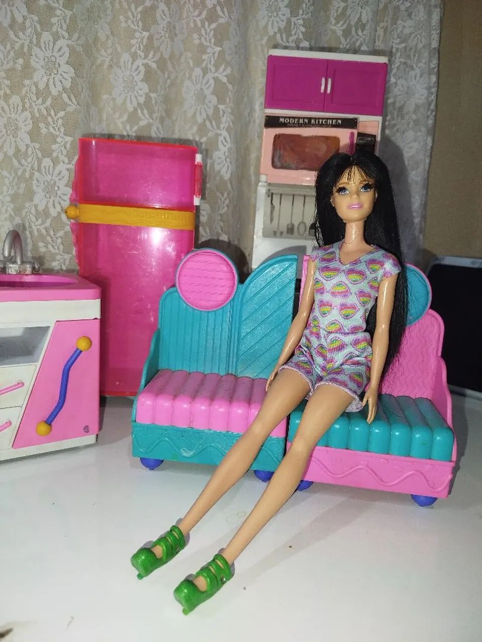 Lote bonecas Barbie + Cozinha  - Foto 5
