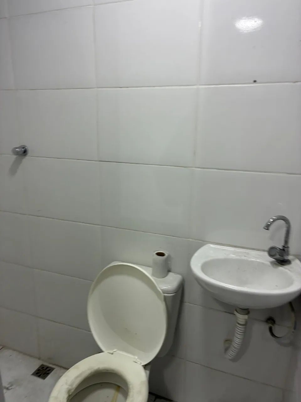 Ponto comercial no Vilar dos Teles - Foto 5