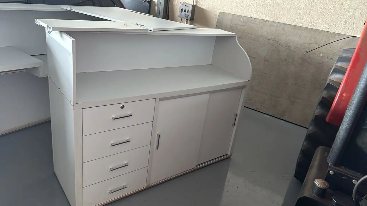 Vende-se balcão para recepção em ótimo estado  - Foto 2