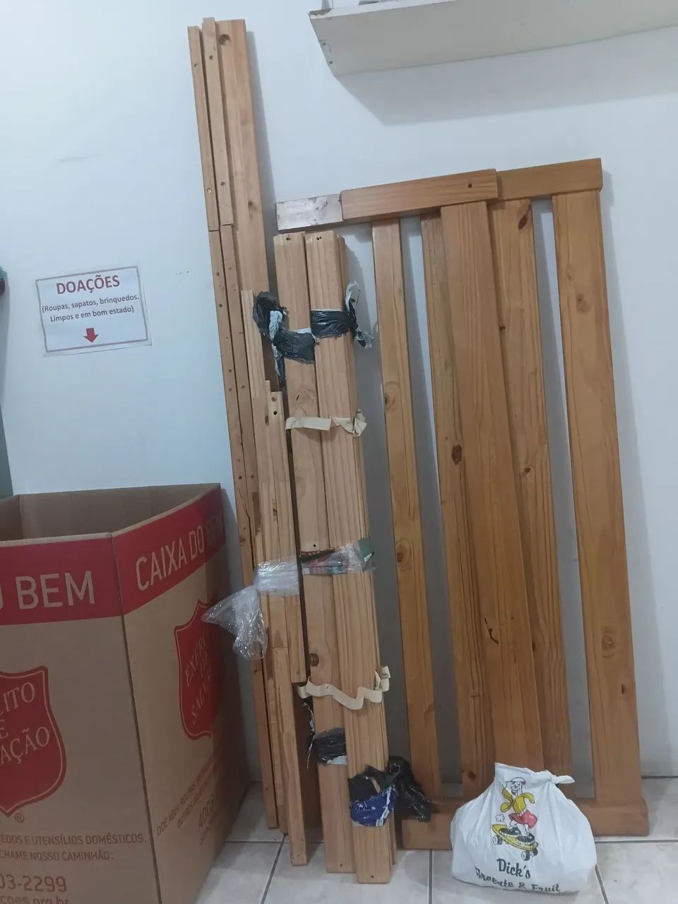Estrado de Cama Novo - Foto 2