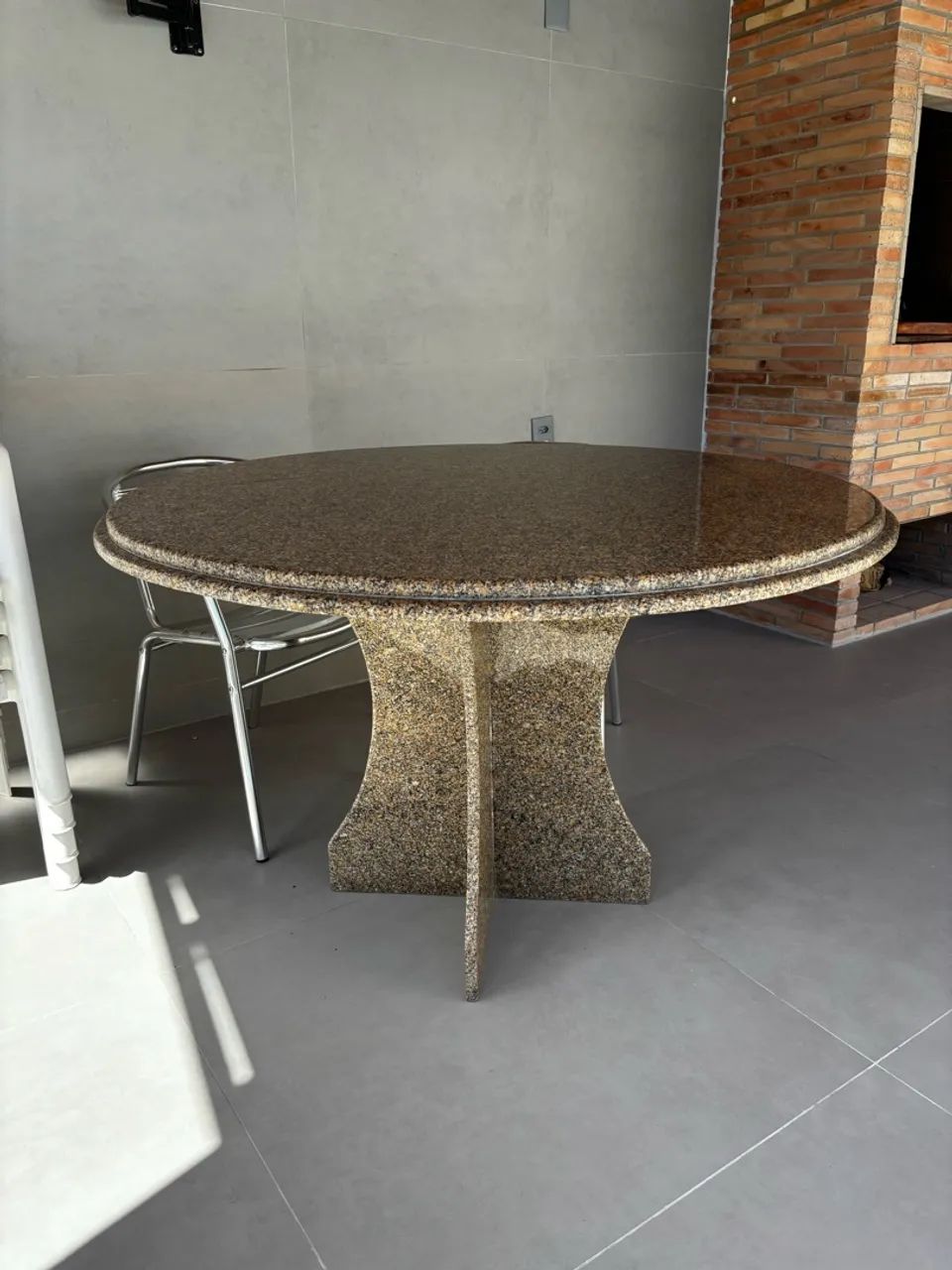 Mesa Granito 1,20m diâmetro 