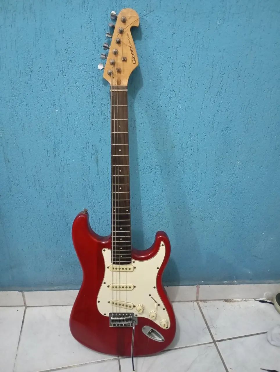 Guitarra estratocaster, Gianini sonic