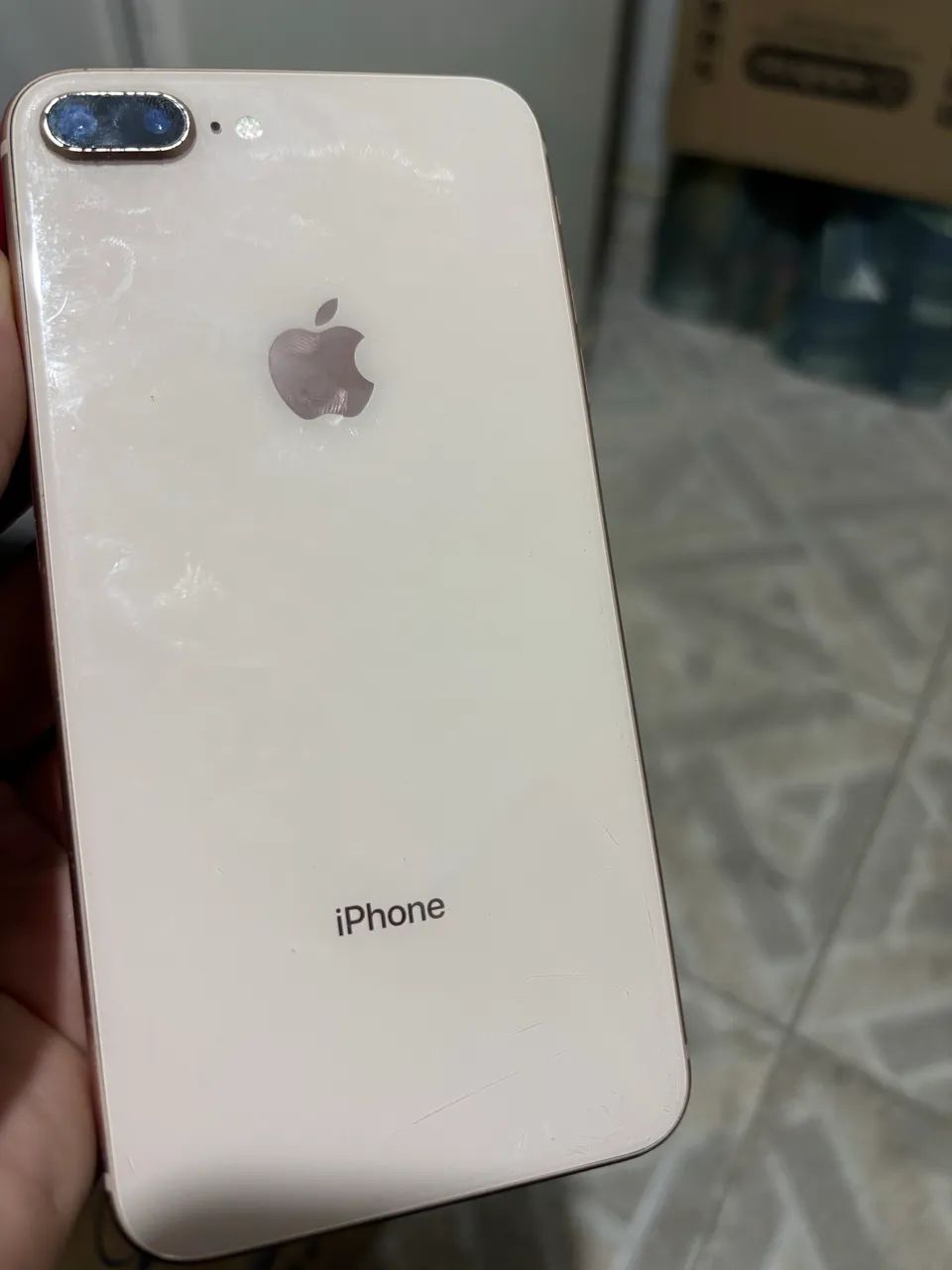 iPhone 8 Plus funcionando normalmente
