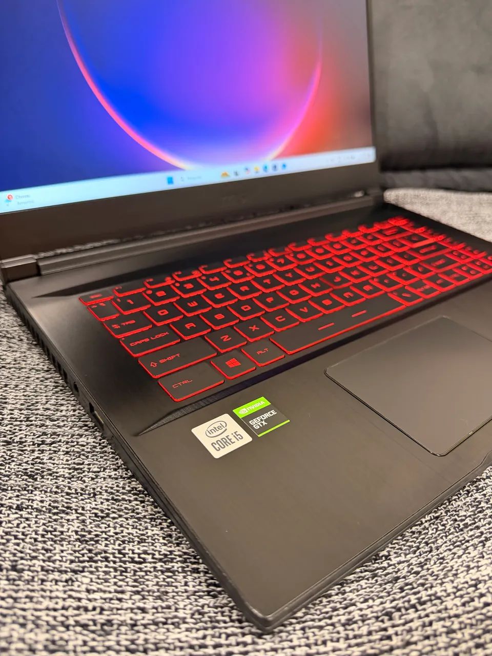Notebook MSI - GTX 1650 / Intel Core i5 10500H / 32GB de Ram / SSD