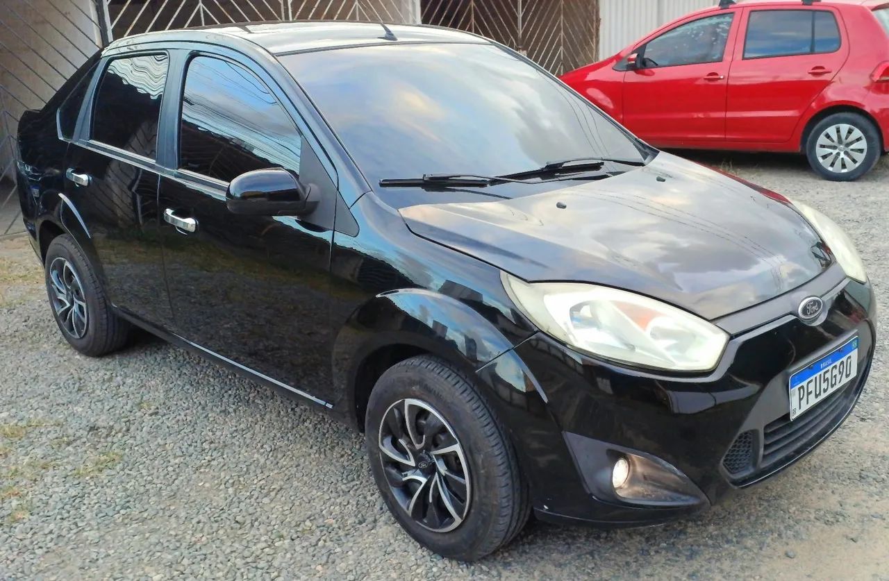 Ford Fiesta 1.6 8V FLEX 2013