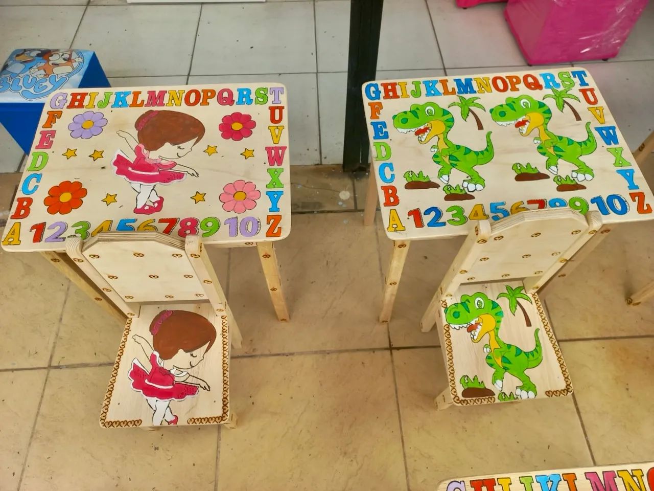 Kit Infantil de Madeira Mesa+ Cadeira  - Foto 2