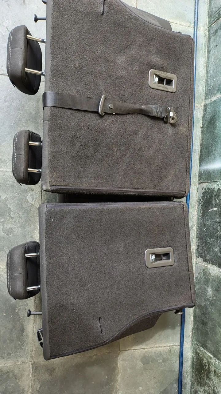 Bancos traseiro da Tracker  - Foto 4