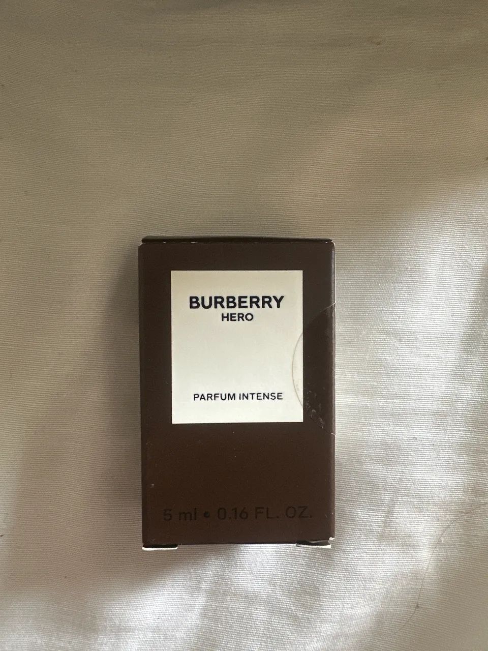 MINIATURA BURBERRY HERO PARFUM INTENSE 