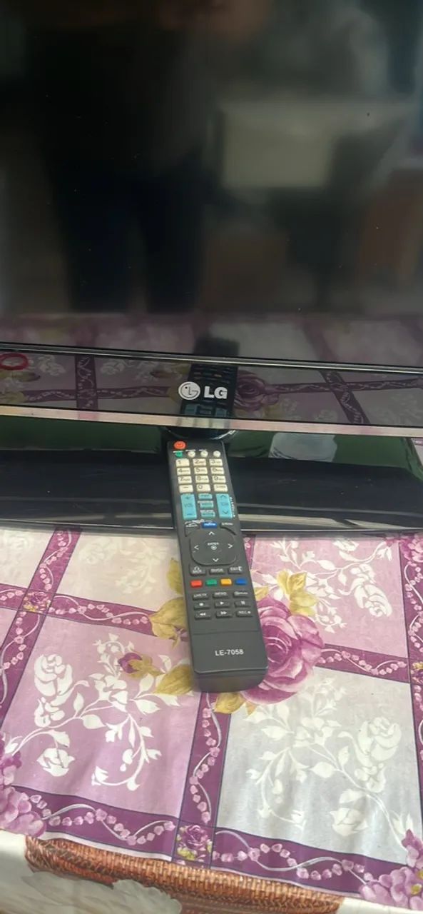 Tv 32 polegadas não é smart 325,00 - Foto 2