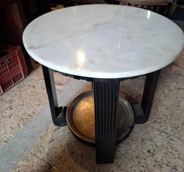 Mesa de Centro/Lateral Art Déco - Tampo de Mármore e Base Ébano - Foto 4