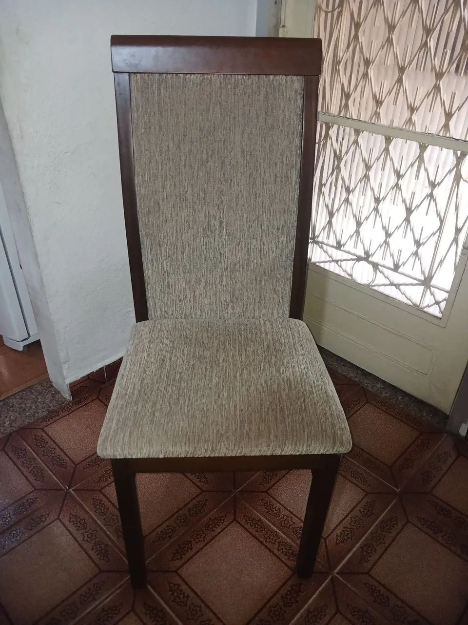 KIT Mesa de Janta c/ 04 cadeiras + Buffet - Foto 2