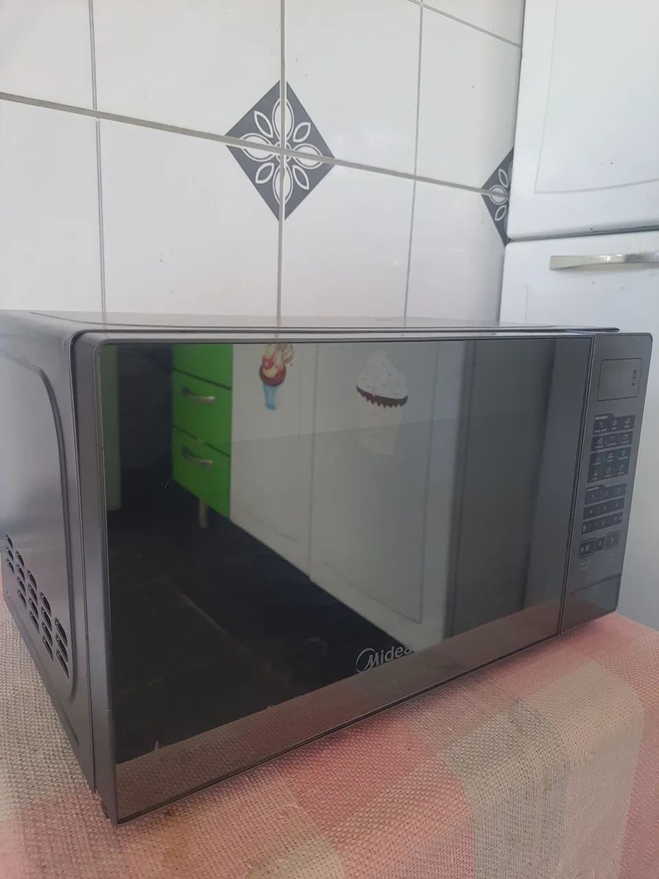 Micro-ondas Mídea Espelhado 20L 