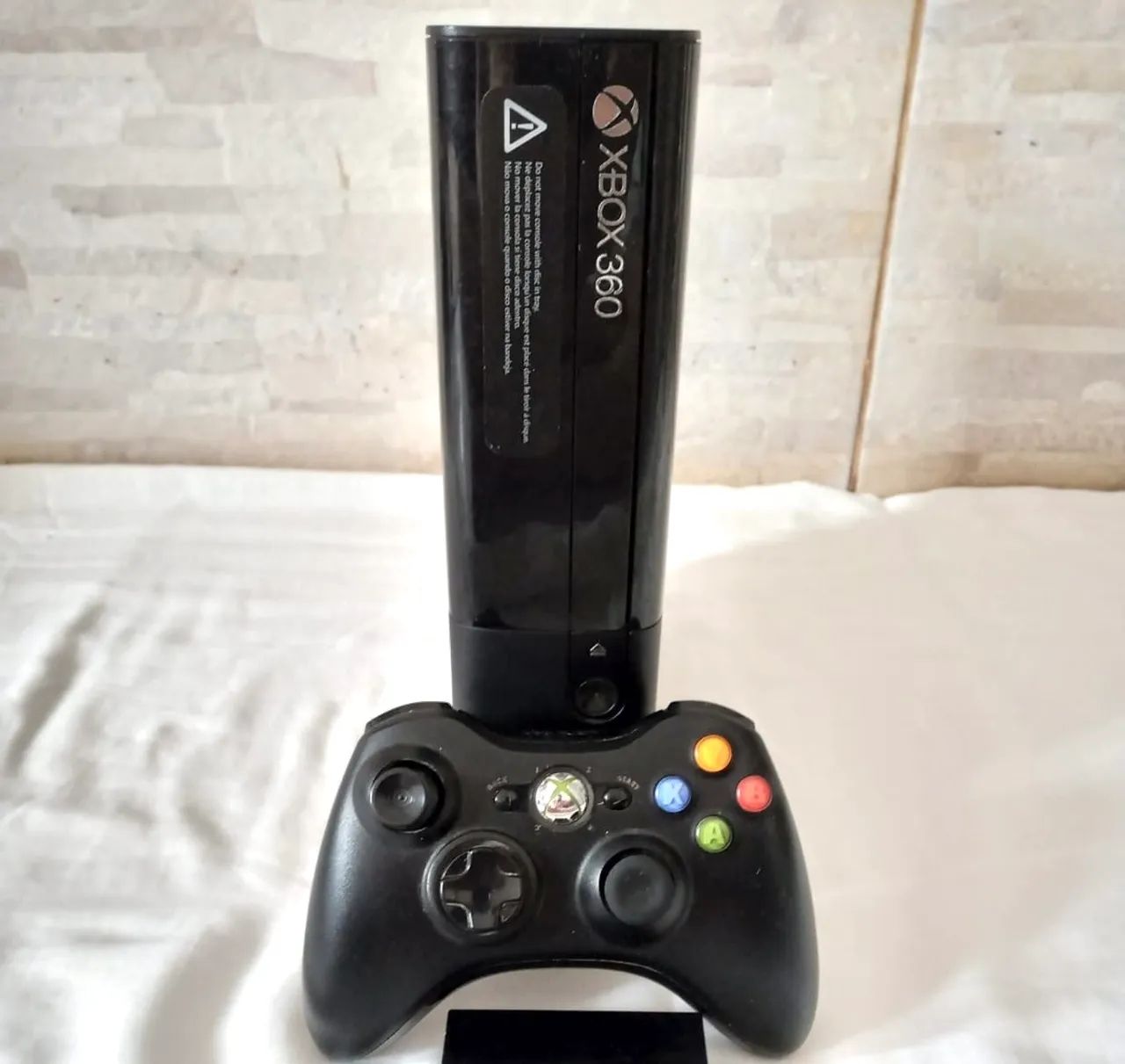 Xbox 360 Super Slim 4GB + 8 Jogos Originais - Leia - Foto 2