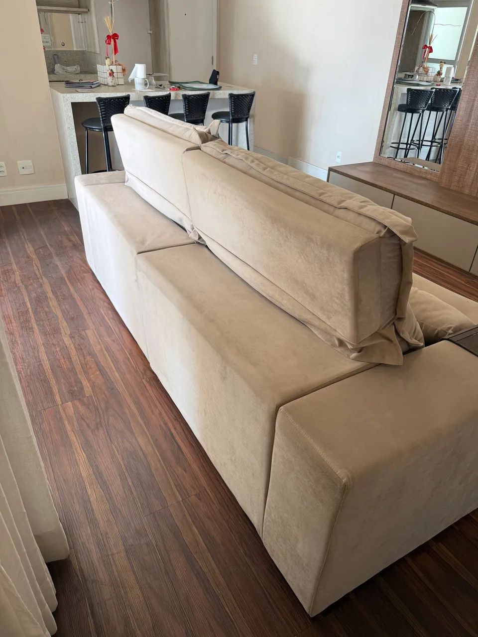 Sofá Retrátil & Reclinável de 3 lugares, medindo 2.55m - Foto 3