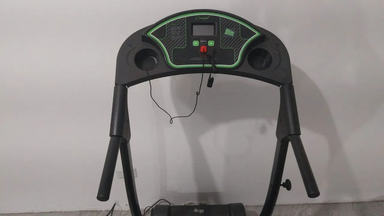 Esteira eletrica Dream Fitness Concept 1,8 com inclinação manual para residencial - Foto 4