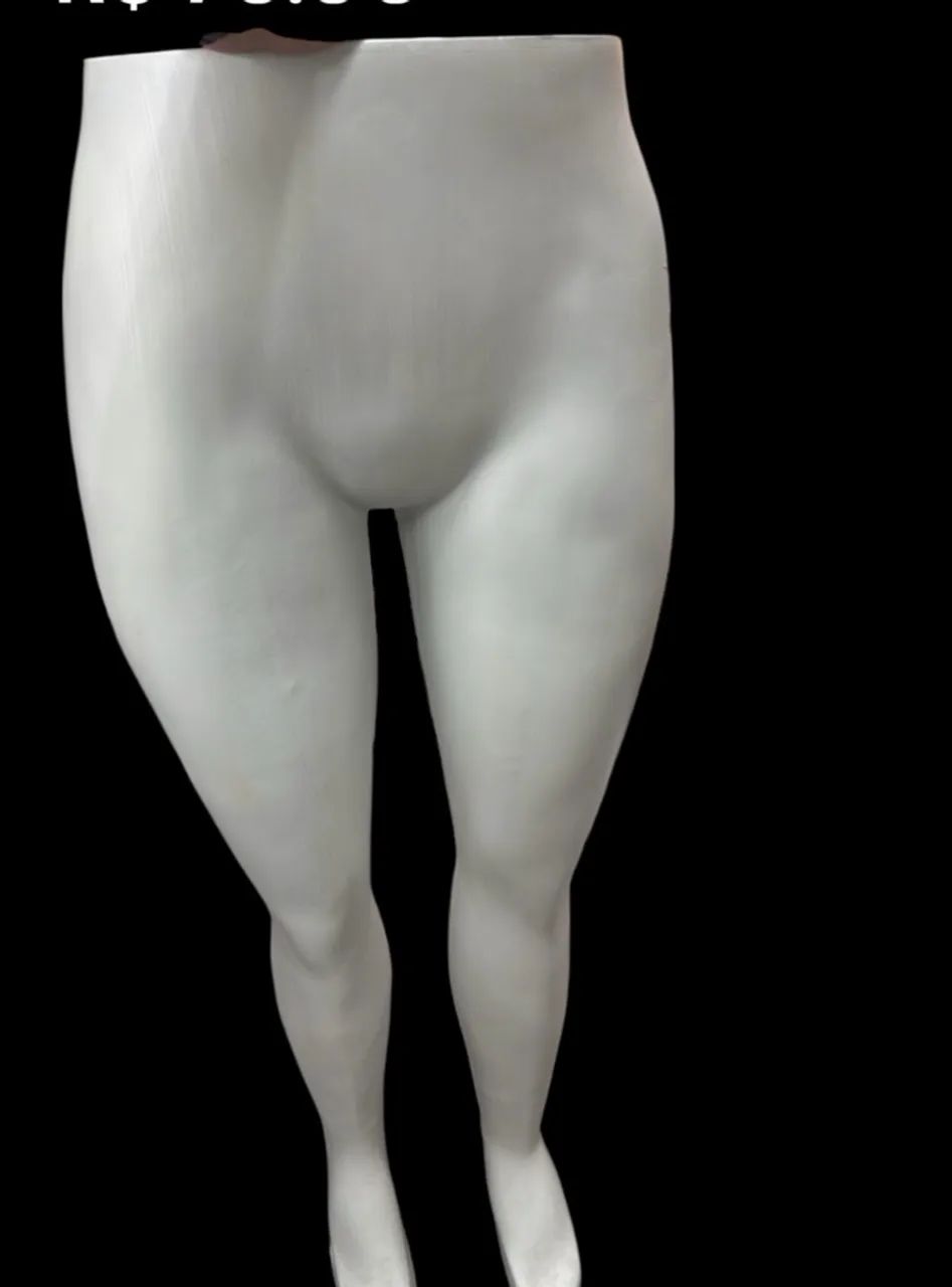 Manequim para demonstração de calça 