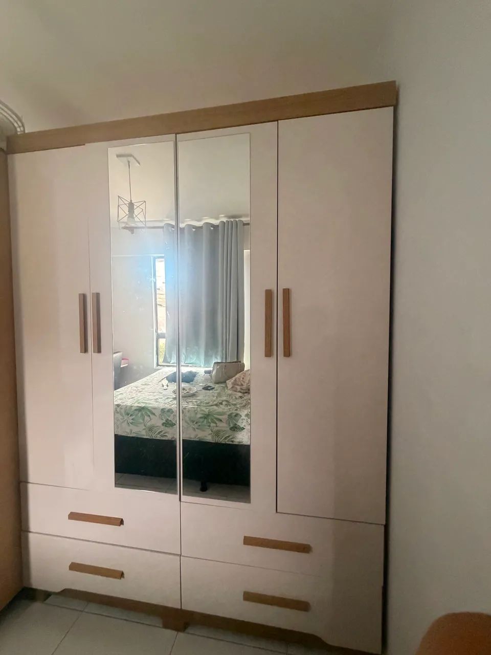 Guarda roupa casal 