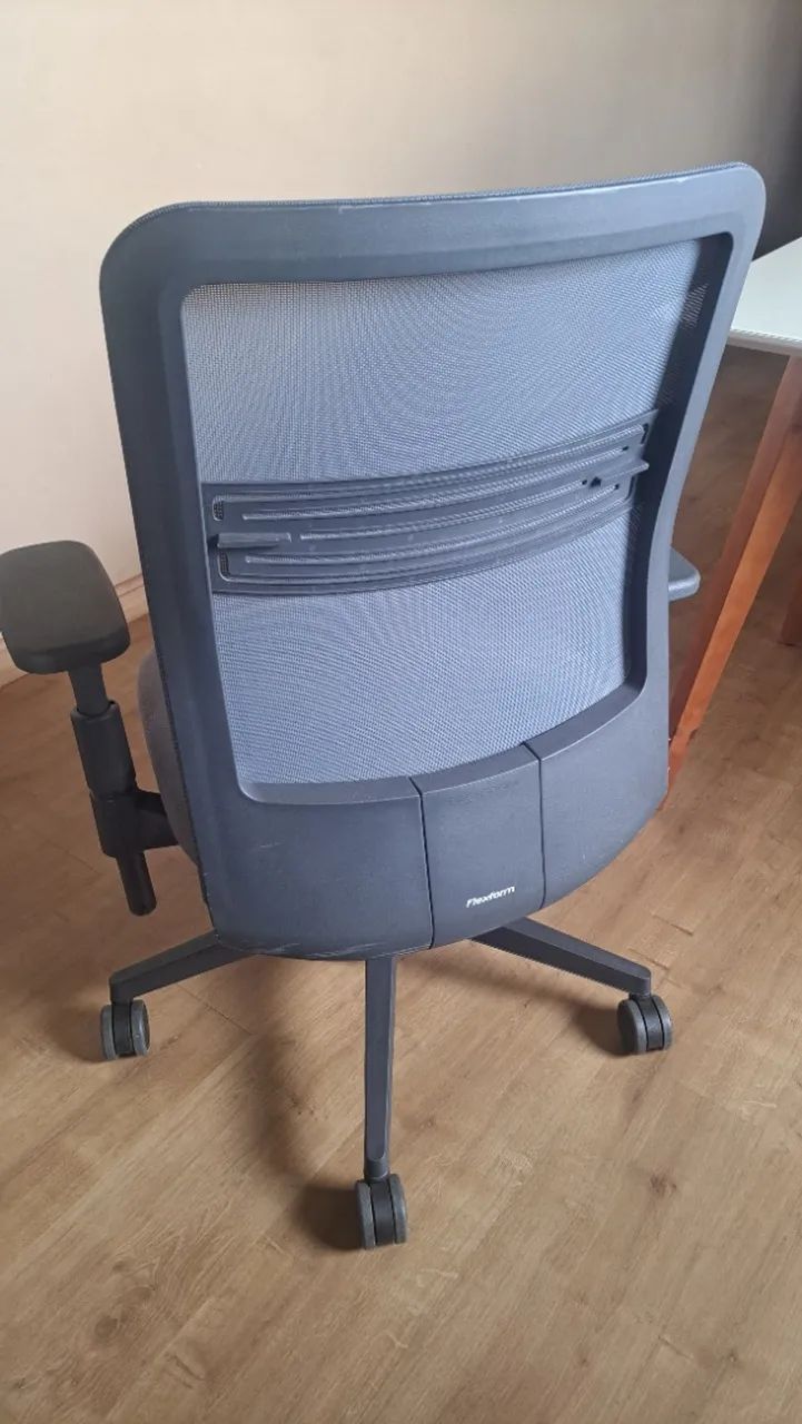 Cadeira de Escritório Flexform - R$ 450 - Foto 2
