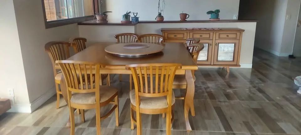 Mesa de Jantar de Madeira Nobre (8 Lugares) com Centro Giratório - Foto 2