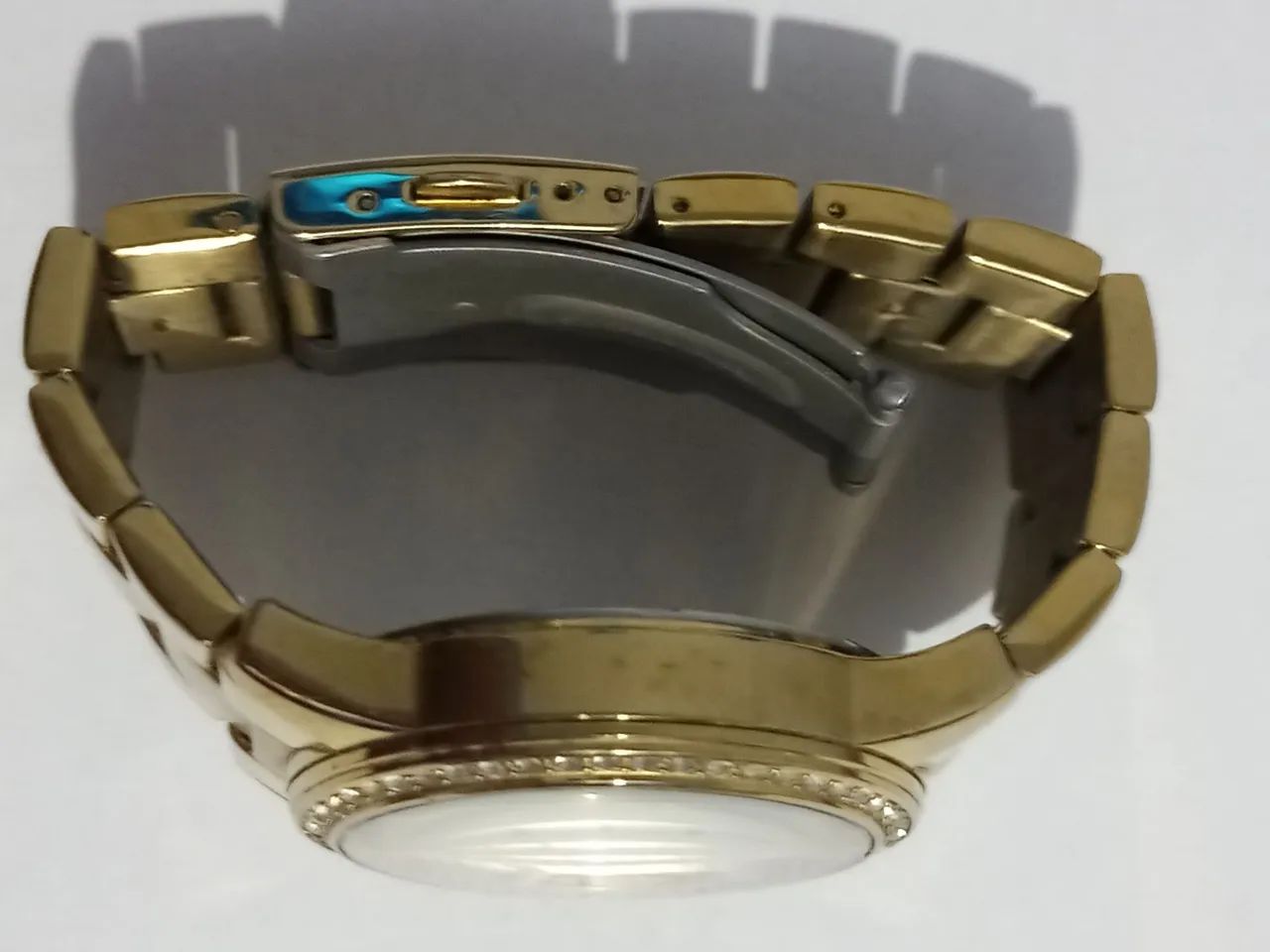 Relógio Guess feminino waterpro dourado com cristais original. - Foto 3