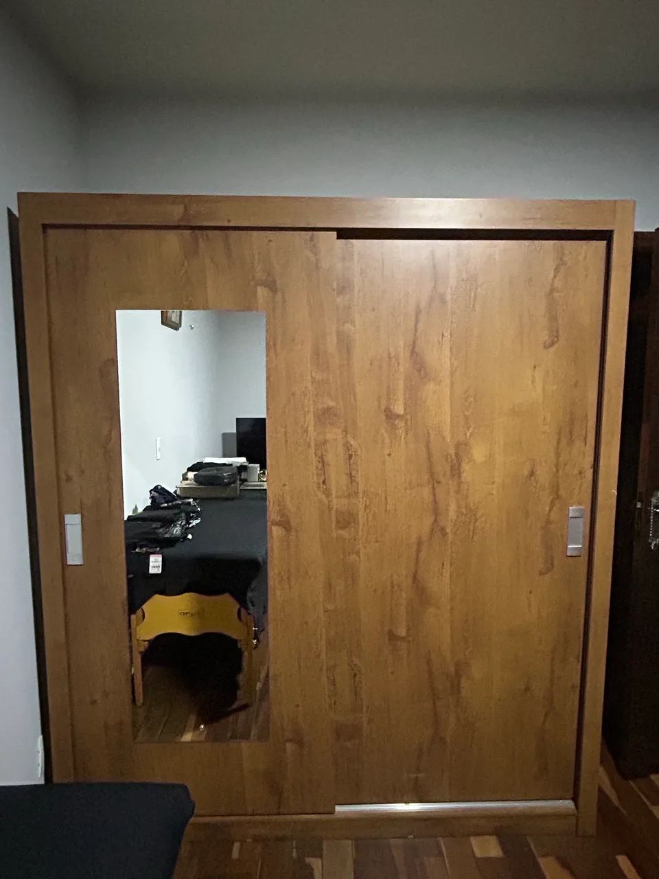 Guarda-roupa 