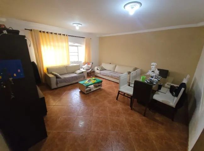 QSF 13 Quer morar bem?! Sobrado 4 quartos, sendo 2 suites, 2 salas!