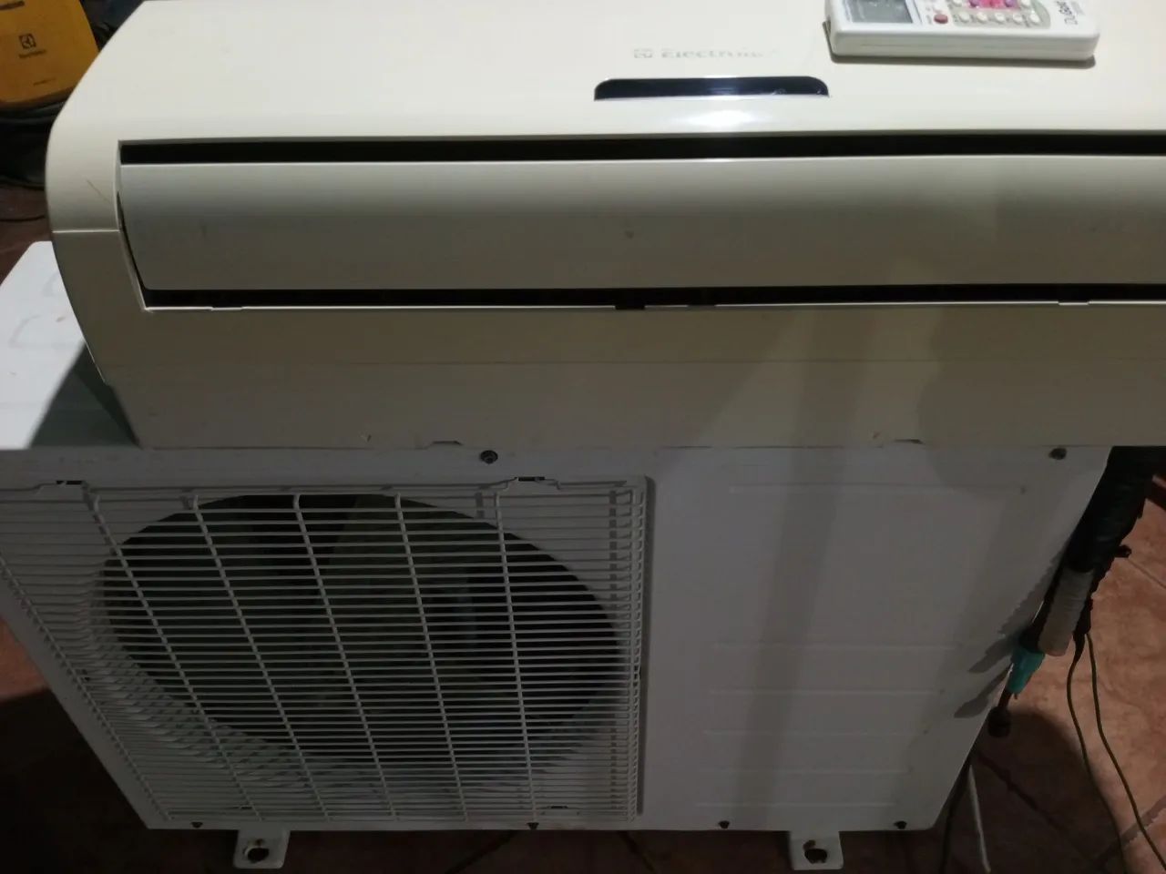 Vendo e instalo ar 9 mil BTUs  - Foto 2