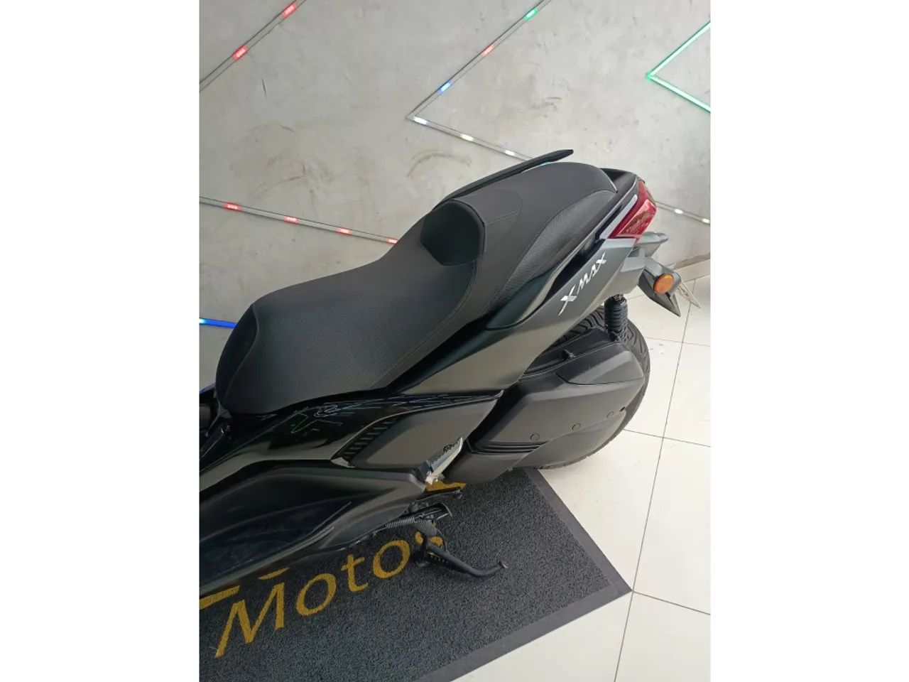 Yamaha Xmax 250 connected abs 2025 - Foto 2