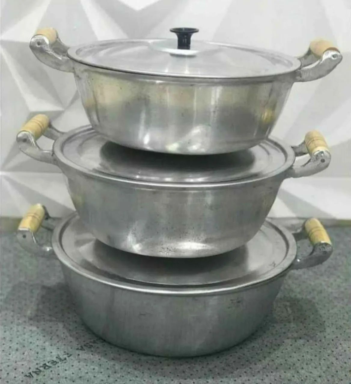 Kit de 3 Panelas alumínio batido  - Foto 4
