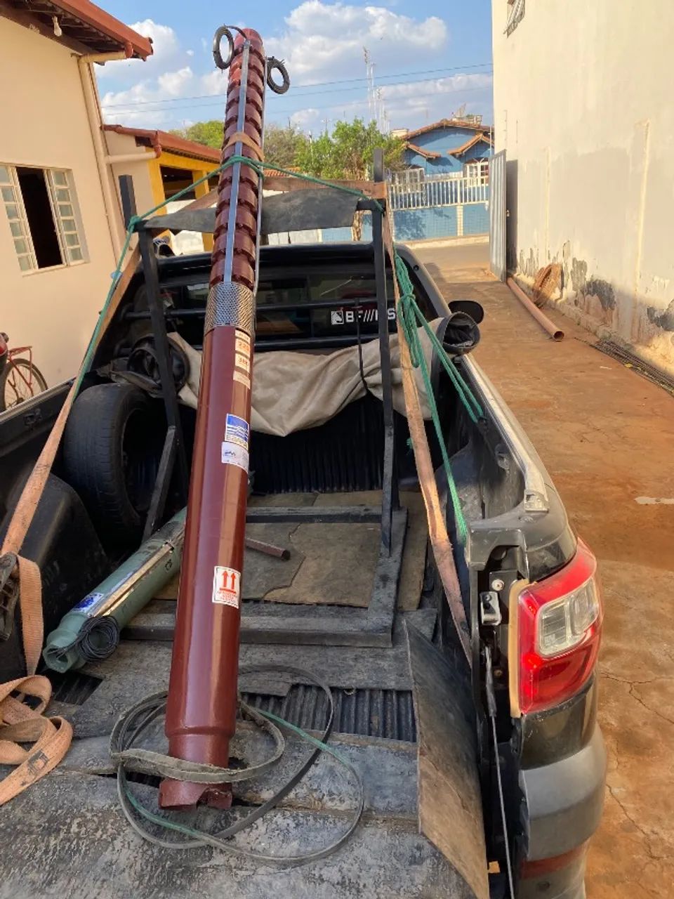 Bomba poço artesiano submersa Ebara 25 cv