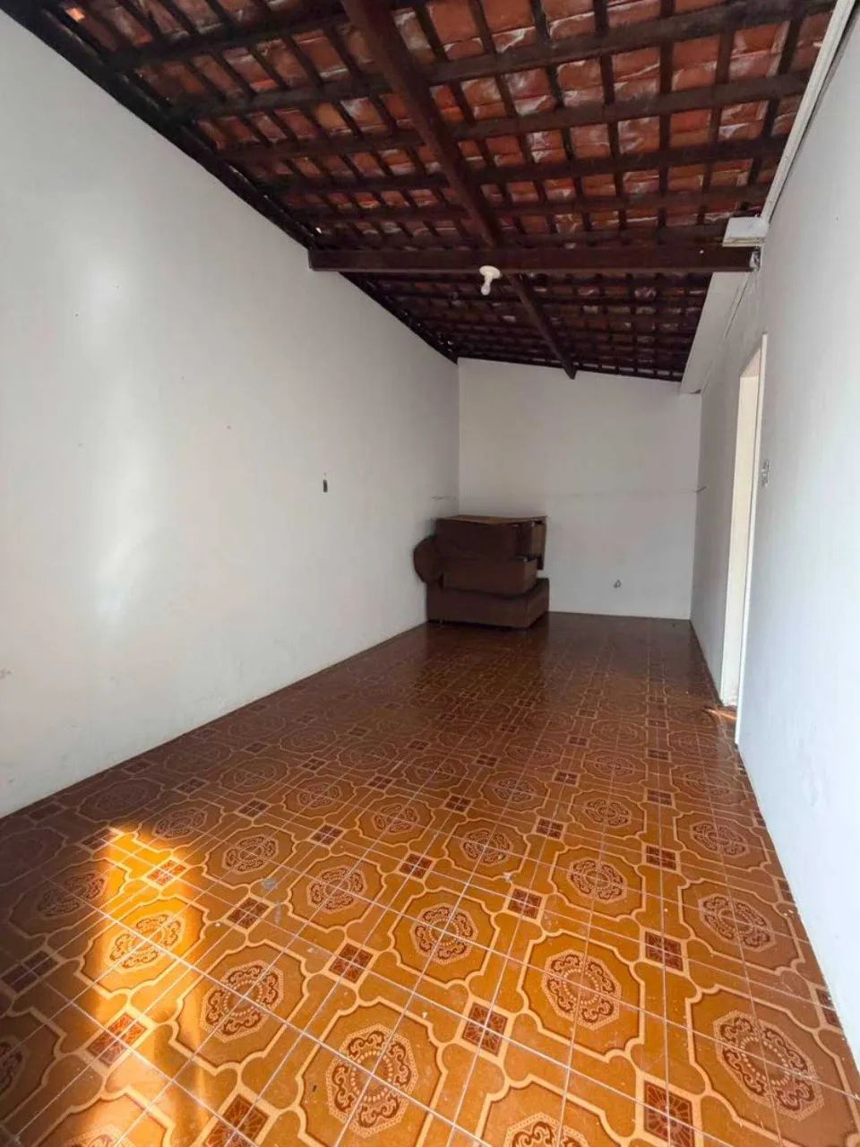 CASA EM RUA PÚBLICA NO CENTRO [3073] - Foto 4