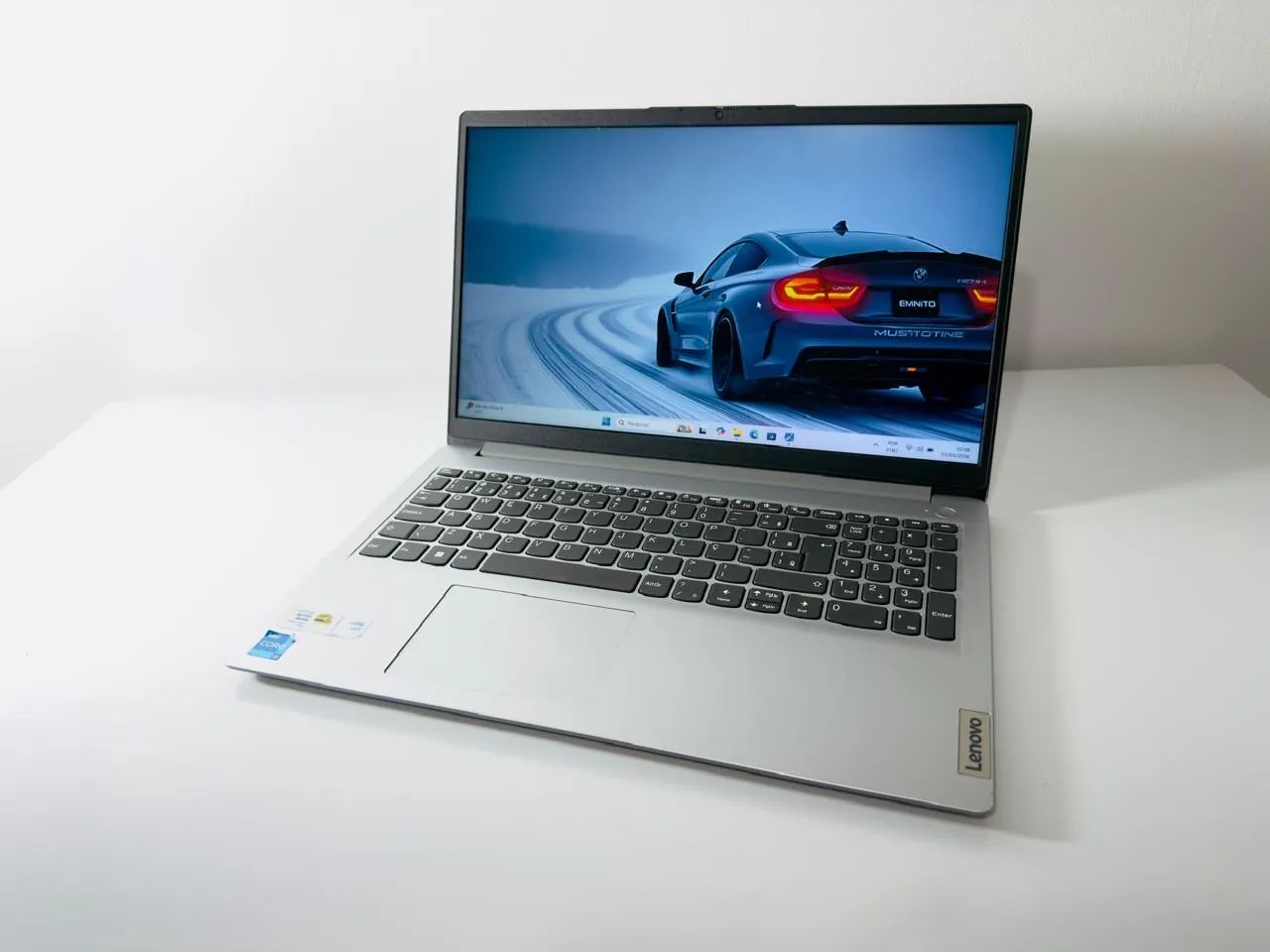 Notebook Lenovo I3-12th-8GB Ram-SSD 256GB Nvme 