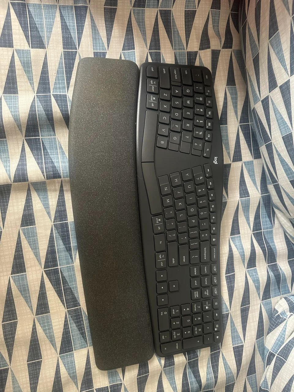 Teclado Logitech Ergo K860 - Foto 4