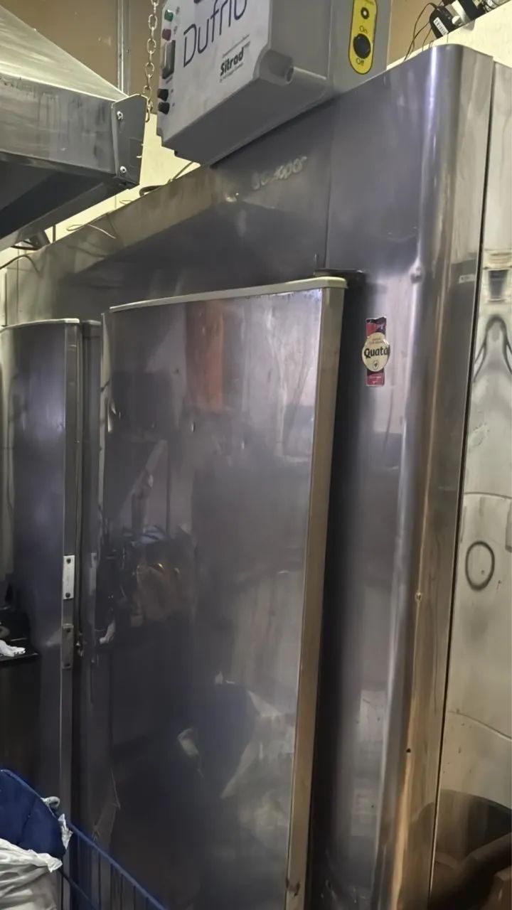 Vendo câmara fria de inox montada para chopp - Foto 6