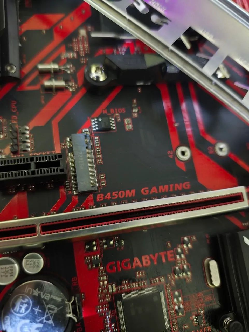 Placa mãe Gigabyte B450 - Foto 3