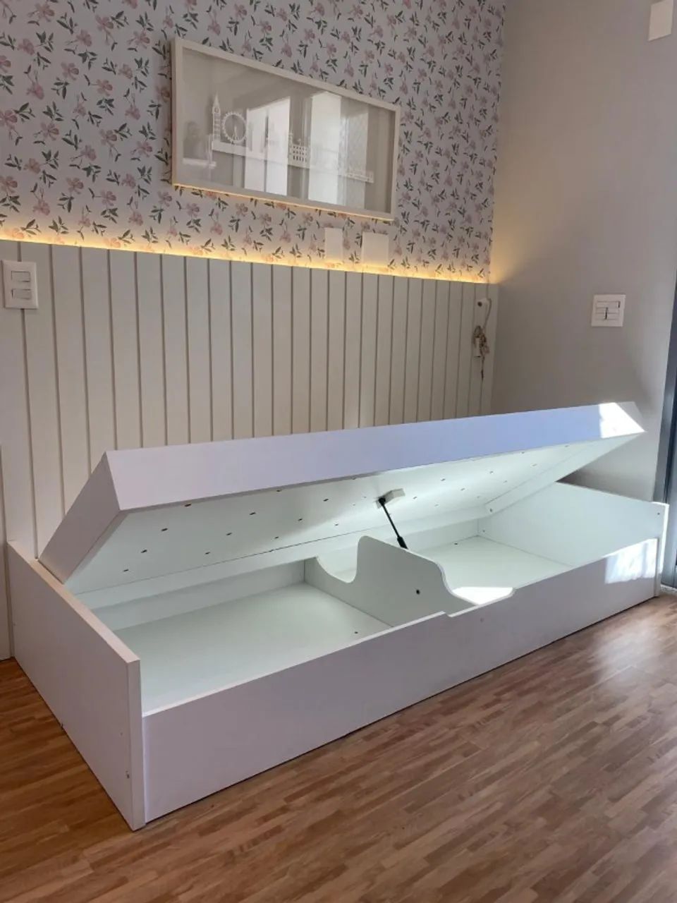 Cama de Solteiro com Baú MDF Branca - 88cm X 200cm - Foto 2