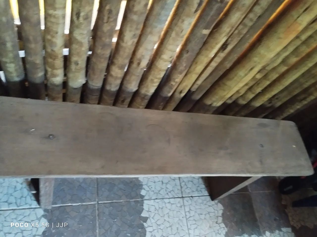 Mesa rústica com 2 bancos - Foto 3