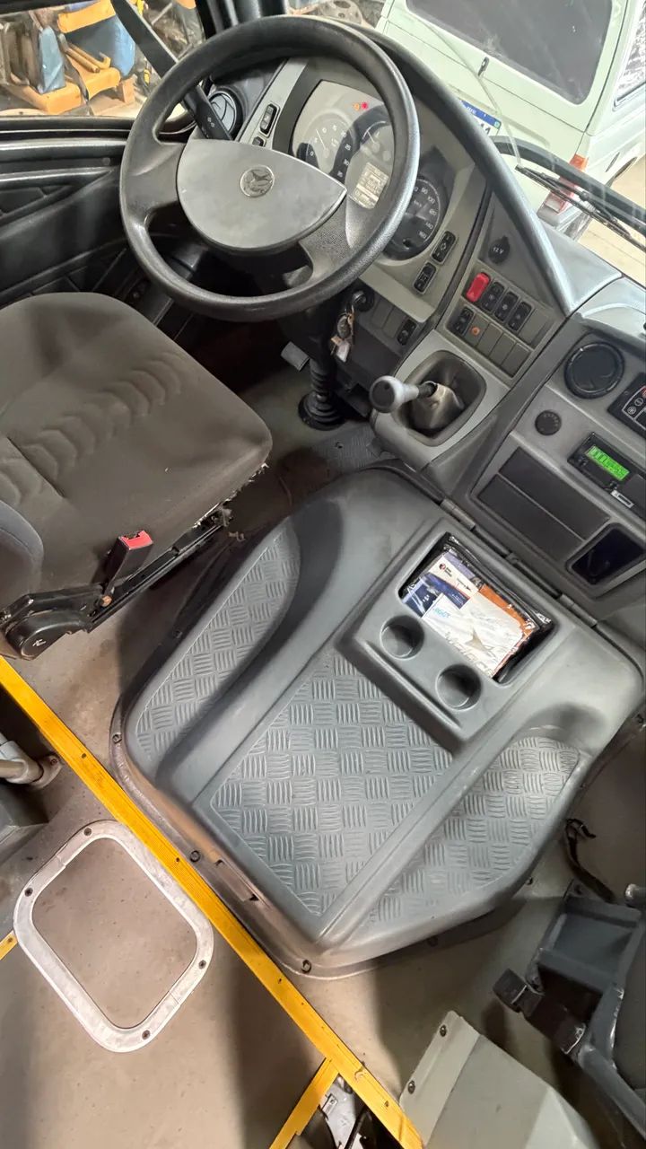 Micro Ônibus Volare V8L Escolar 2019 - Foto 11